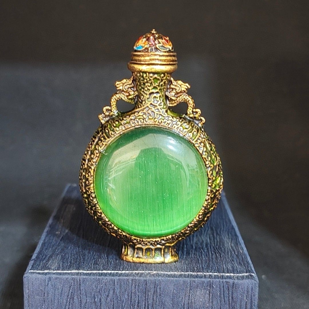Vintage Collectible Bottles - Винтажная коллекционная табакерка с росписью клоазоне,