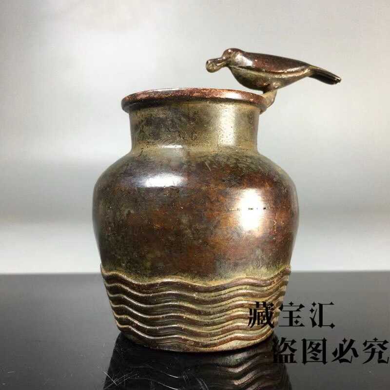 Vintage Collectible Bottles - Винтажная коллекционная бронзовая кувшинка для воды