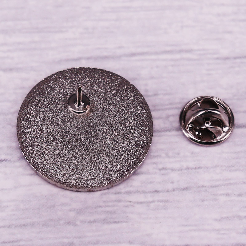 Эмалированная булавка The-Adic – обзор и цена Collectible Vintage Brooches